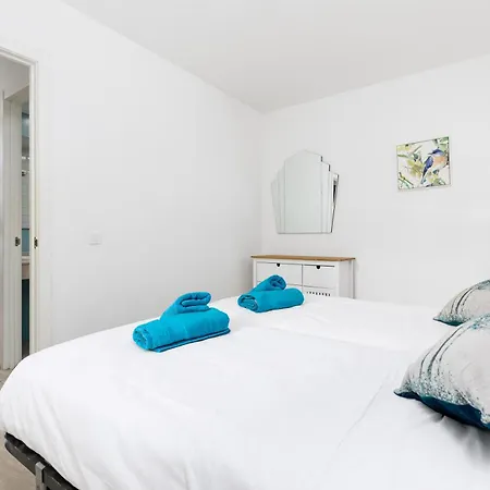 Home2book Tranquil Escape Community Pool