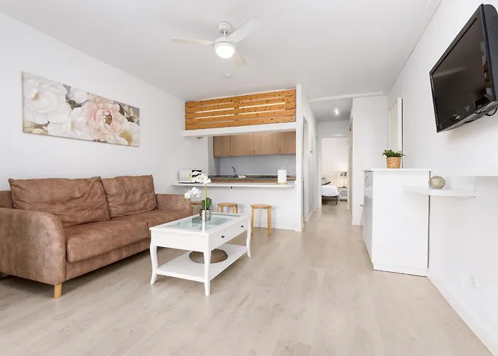 Home2book Tranquil Escape Community Pool דירה *