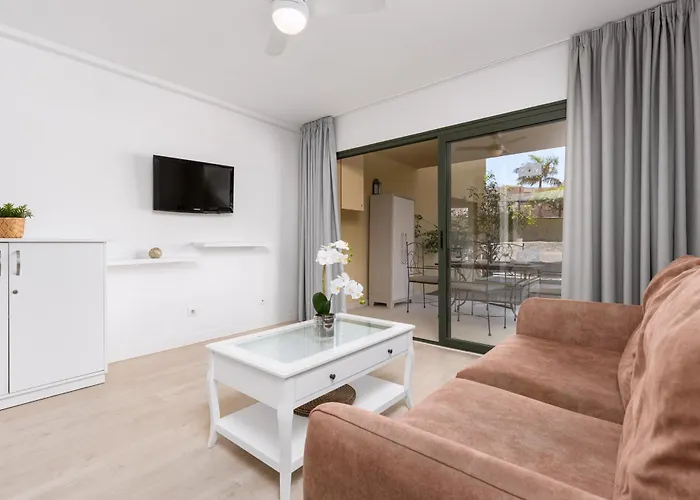 Home2book Tranquil Escape Community Pool דירה קורלחו