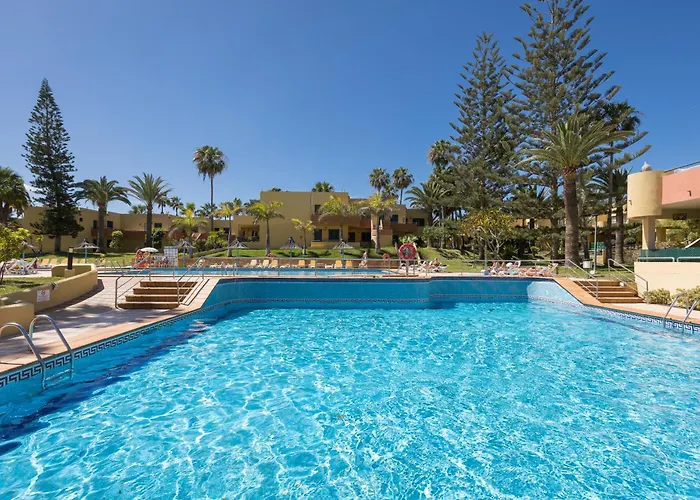 Home2book Tranquil Escape Community Pool דירה