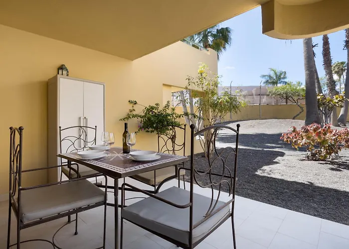 Home2book Tranquil Escape Community Pool דירה